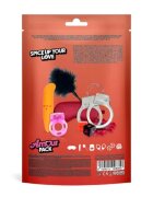 AMOUR PACK Set erotic Spice Up Your Love cu stimulator inel pentru penis vibrator mască cătușe zaruri pană pentru stimulare și petale pentru cupluri