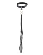 Bijoux Indiscrets Choker Maze Tassel Choker design cu inele metalice și franjuri lungi din piele ecologică negru
