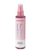 SEXITIVE Spray cu feromoni pentru corp Love Body Splash pentru femei note de coacăze negre cocos și lăcrămioare 100 ml