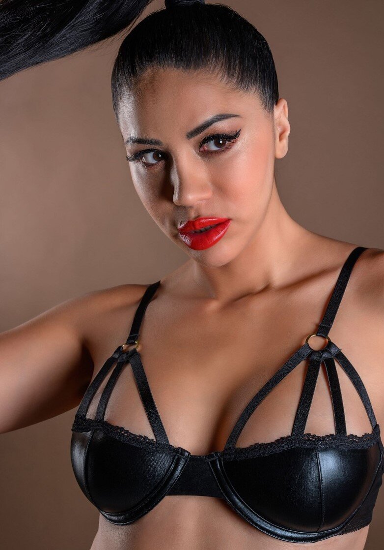 Daring Sutien Wetlook Negru S