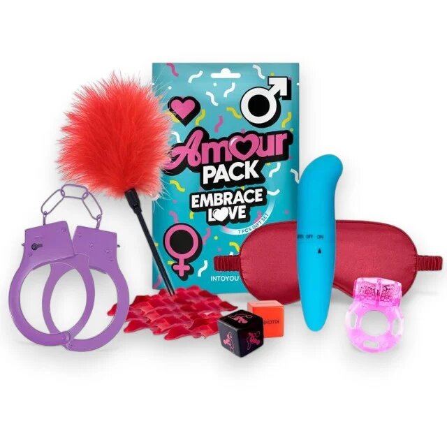 AMOUR PACK Set erotic Embrace Love cu stimulator inel pentru penis vibrator mască cătușe zaruri pană pentru stimulare și petale pentru cupluri