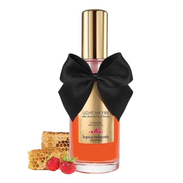 Bijoux Indiscrets Ulei de masaj Light My Fire Wild Strawberry cu efect de încălzire aromă de căpșuni și miere 100 ml