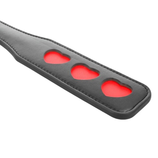 KINK Paleta - HEART pentru jocuri erotice BDSM din piele cu inimioare negru/rosu 32 X 6 CM