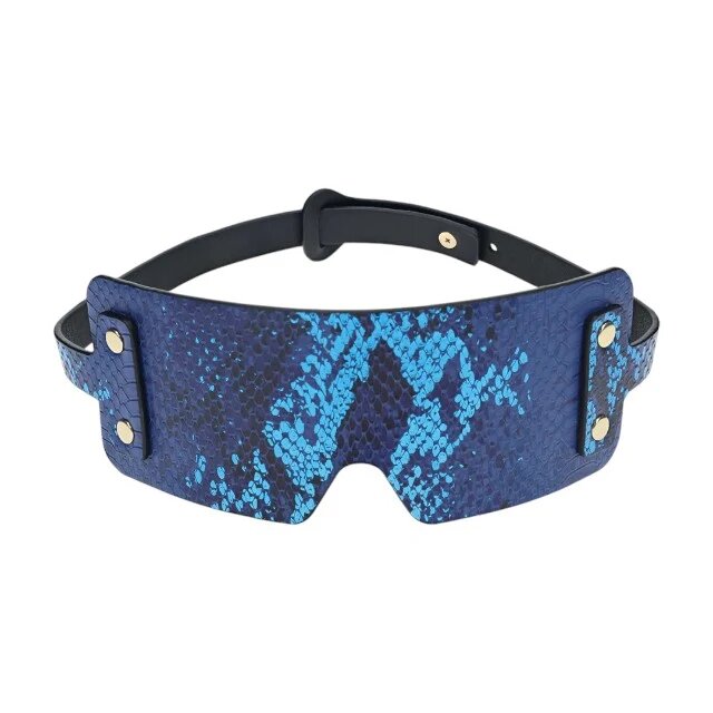 Ouch! Mască By Shots Blindfold pentru jocuri erotice BDSM din piele îmbinată cu design de piele de șarpe culoare albastru